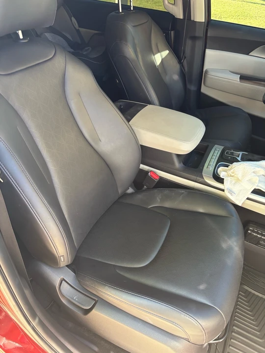 2023 Kia Carnival - Image 19 of 21