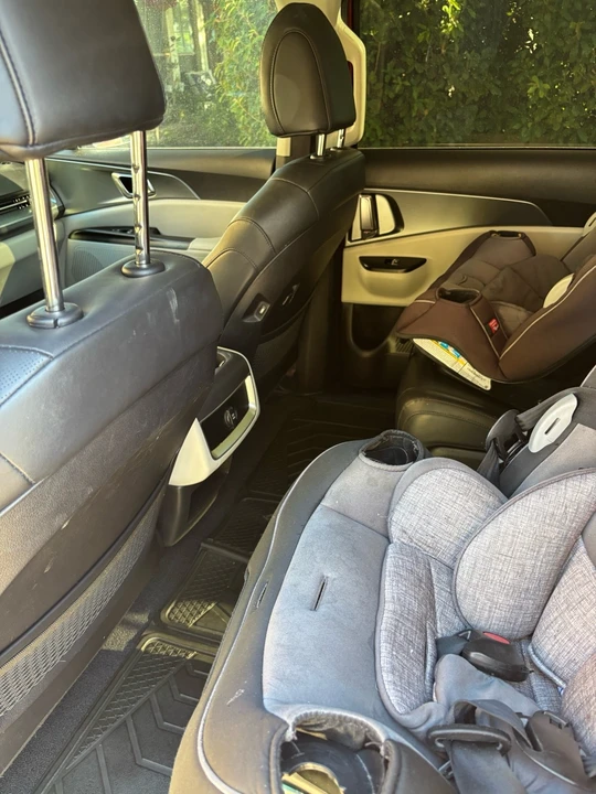 2023 Kia Carnival - Image 21 of 21