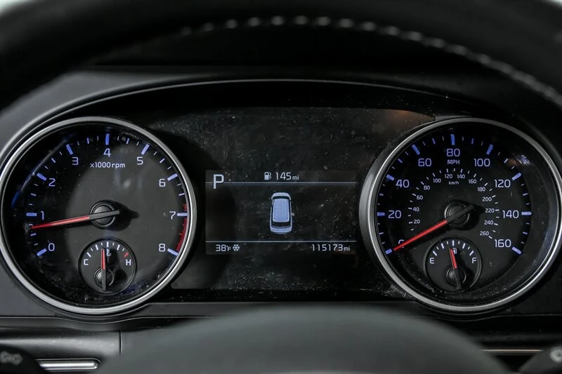 2023 Kia Carnival - Image 20 of 21
