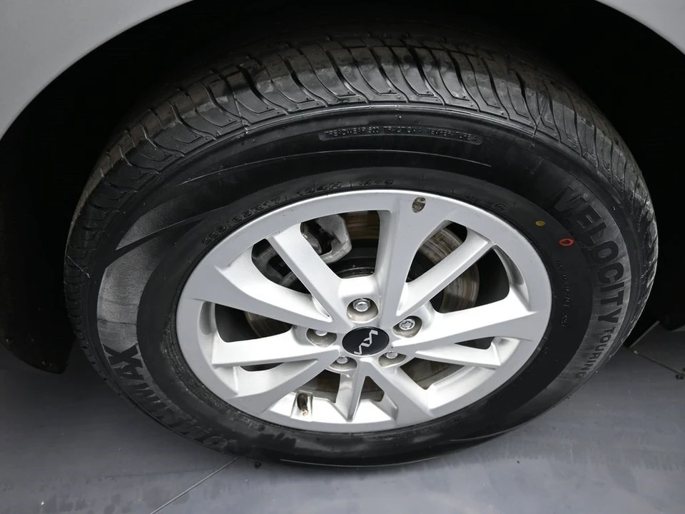 2023 Kia Carnival - Image 12 of 12