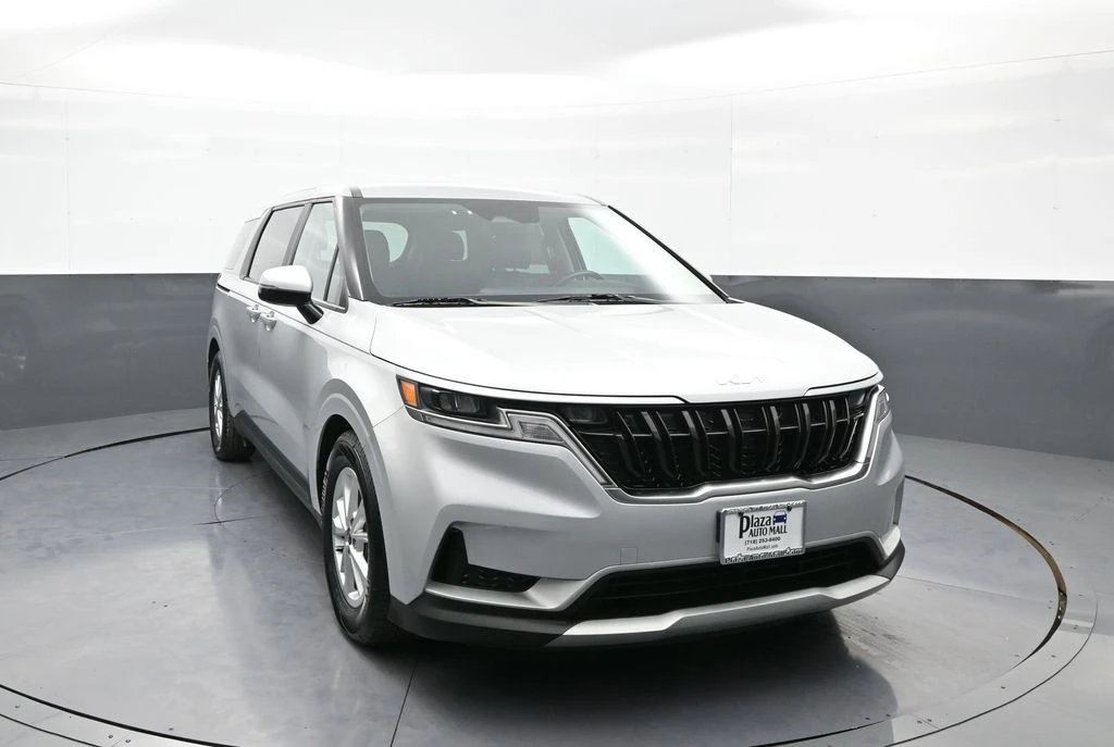2023 Kia Carnival - Image 3 of 12