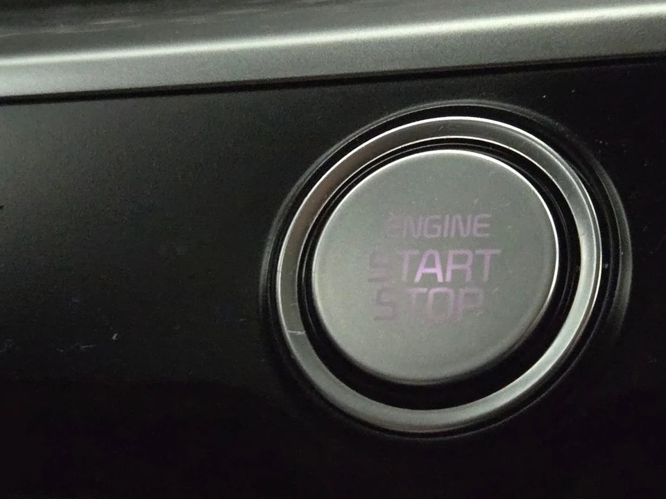 2023 Kia Carnival - Image 6 of 12