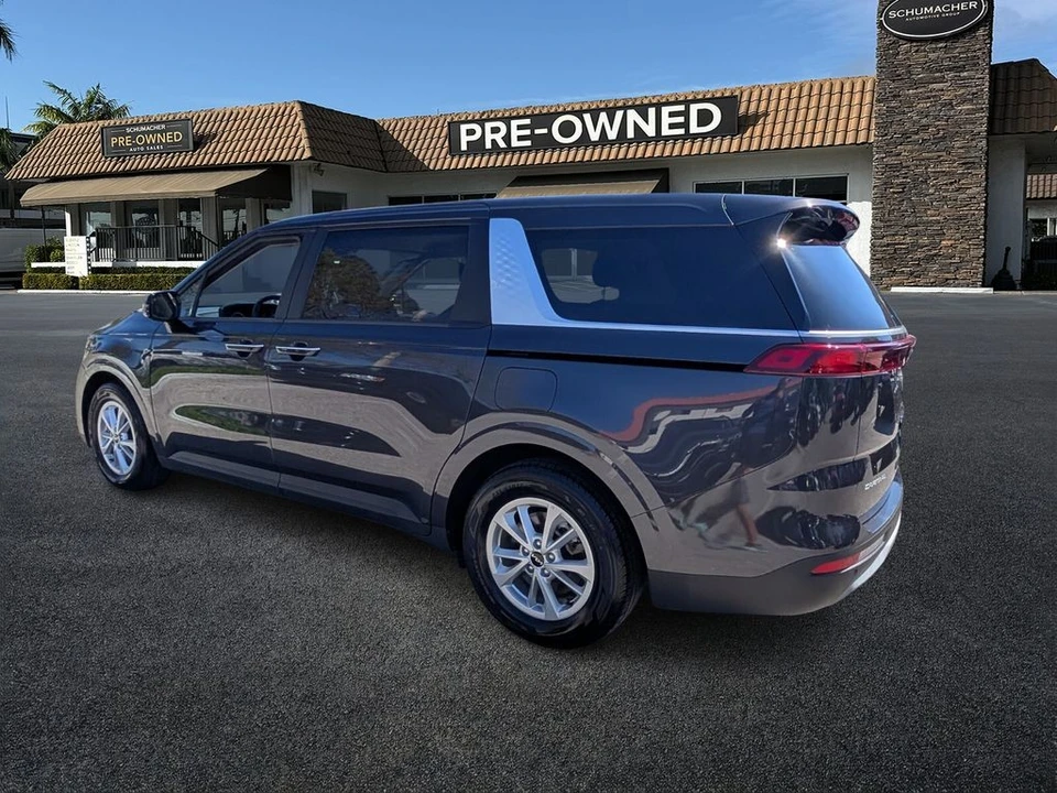2023 Kia Carnival - Image 5 of 21