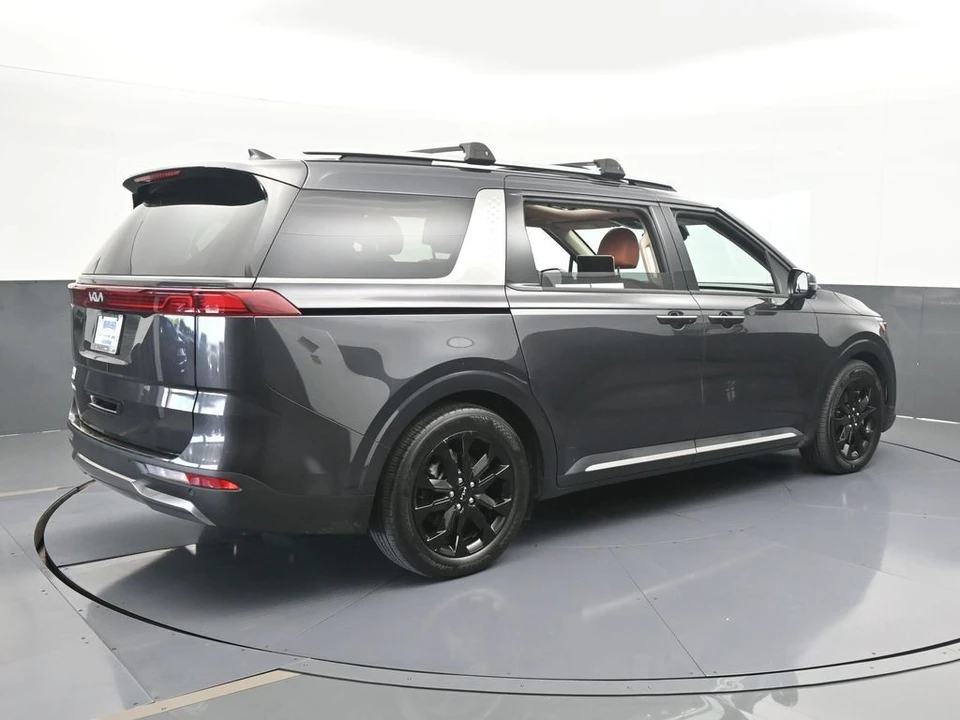 2023 Kia Carnival - Image 6 of 12
