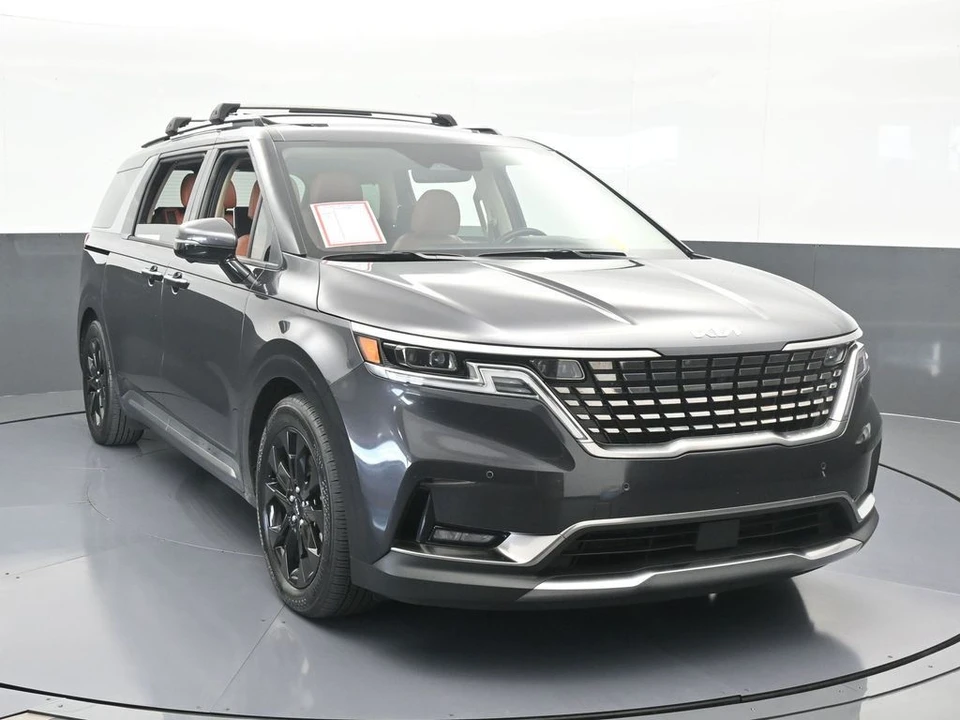2023 Kia Carnival - Image 9 of 12