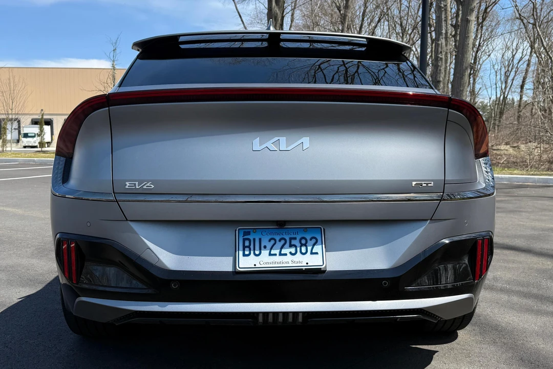 2023 Kia EV6 GT - Image 5 of 31