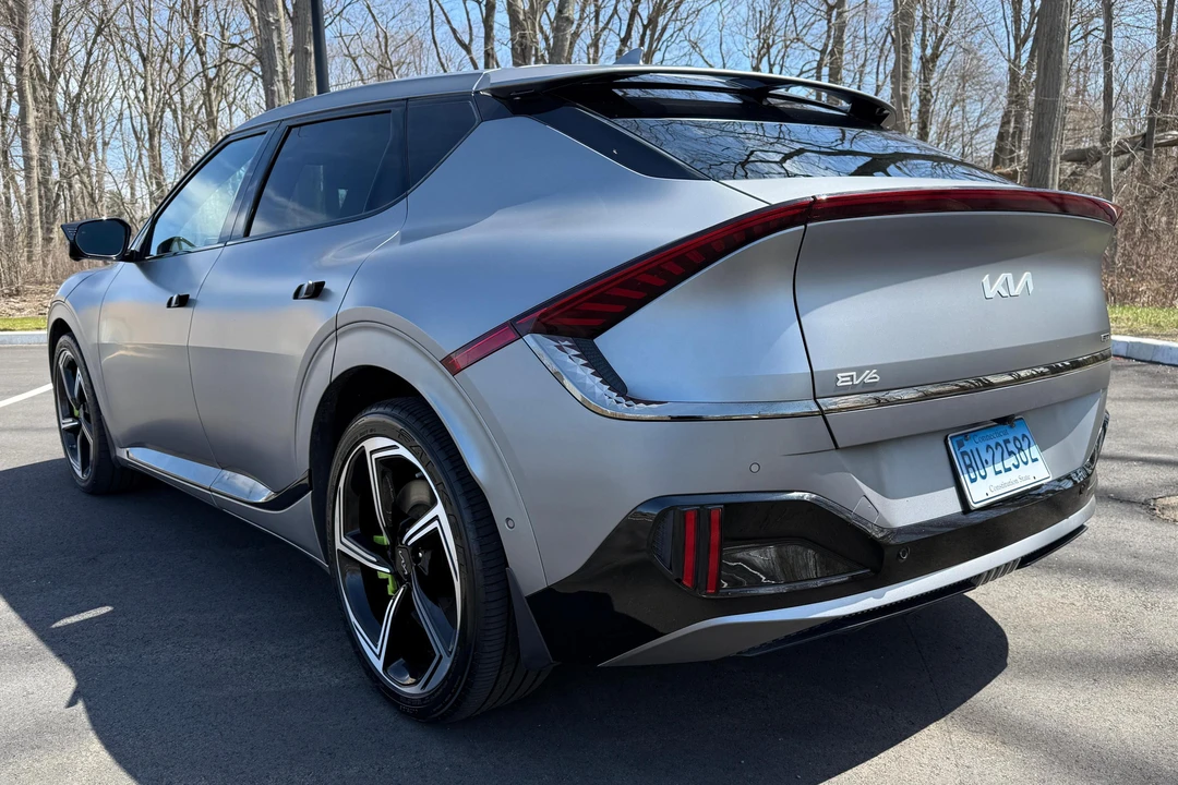 2023 Kia EV6 GT - Image 4 of 31