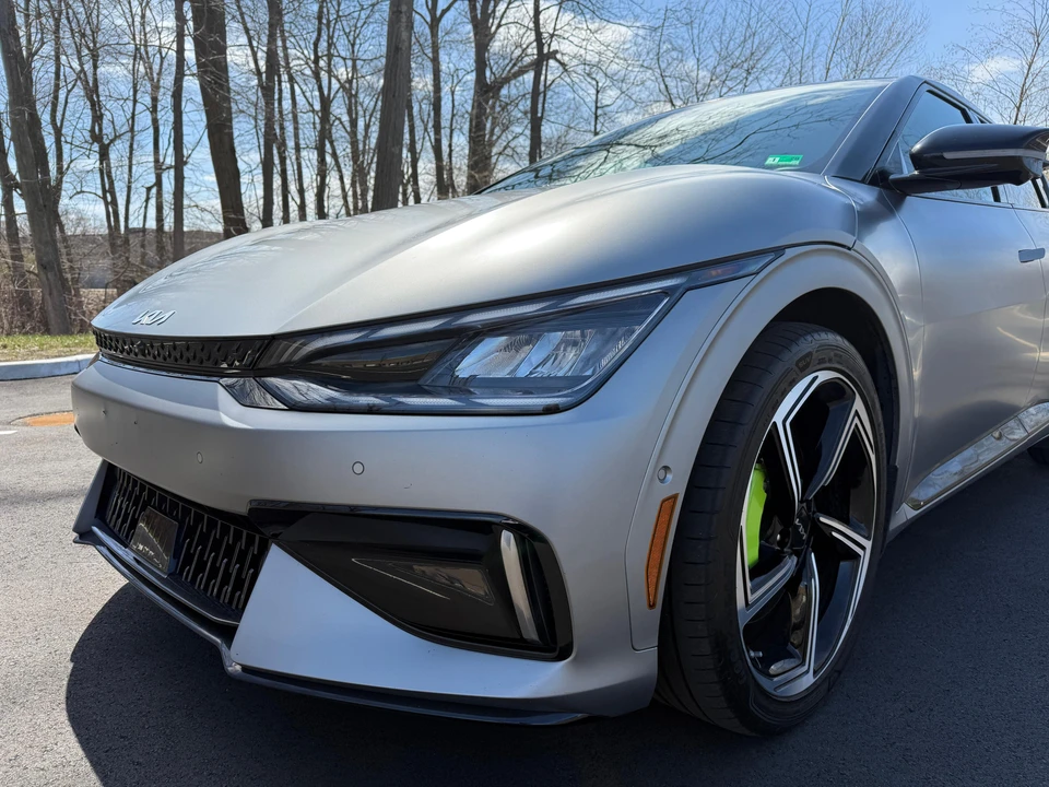 2023 Kia EV6 GT - Image 15 of 31