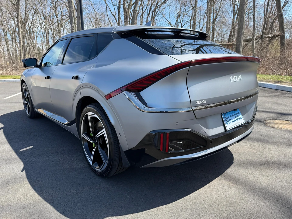 2023 Kia EV6 GT - Image 11 of 31