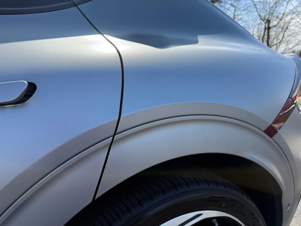 2023 Kia EV6 GT - Image 27 of 31