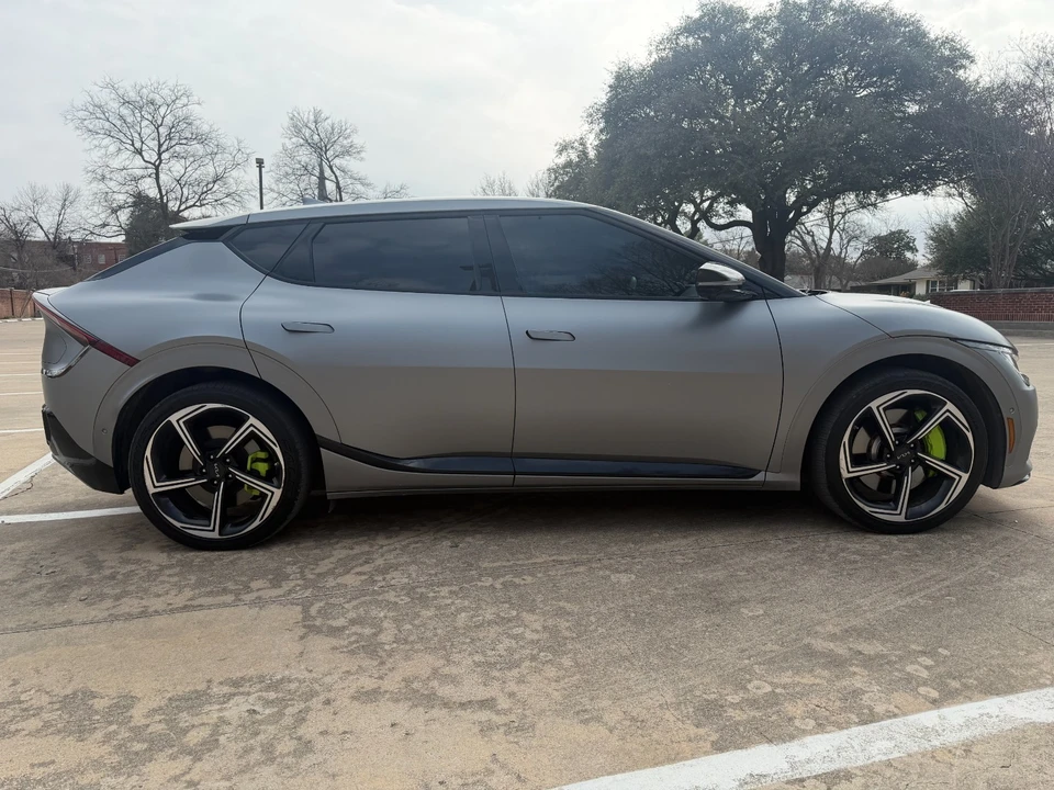 2023 Kia EV6 GT - Image 9 of 21