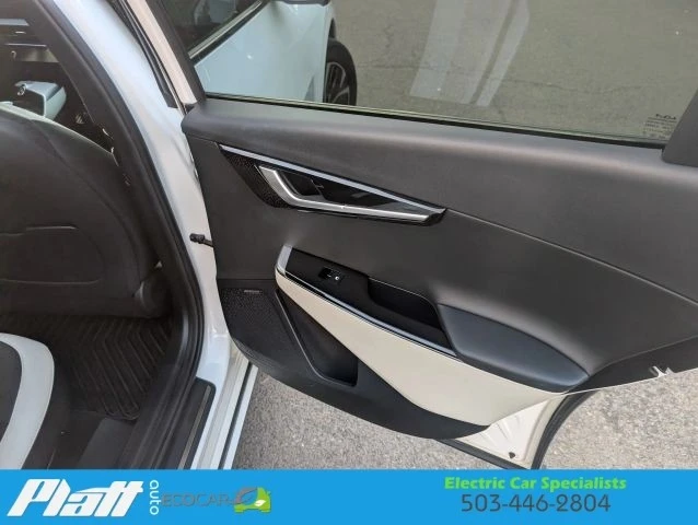 2023 Kia EV6 - Image 21 of 21
