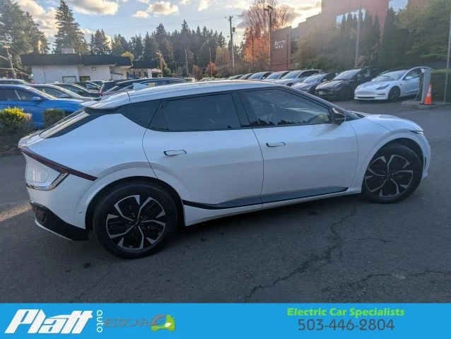 2023 Kia EV6 - Image 18 of 21