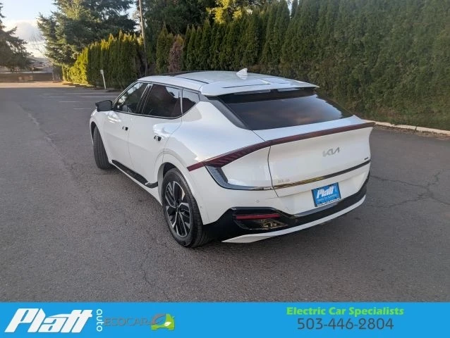 2023 Kia EV6 - Image 16 of 21