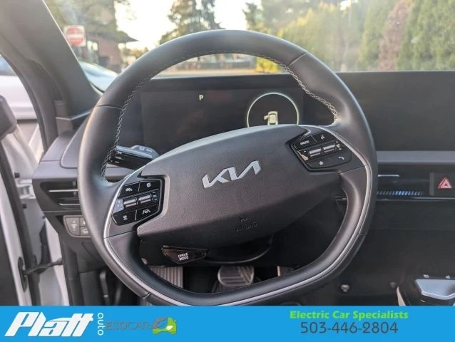 2023 Kia EV6 - Image 14 of 21