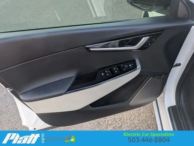 2023 Kia EV6 - Image 15 of 21
