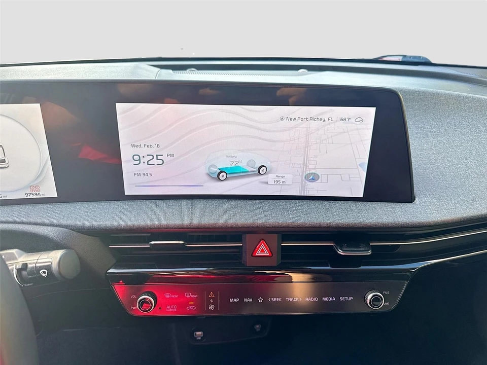 2023 Kia EV6 - Image 9 of 21