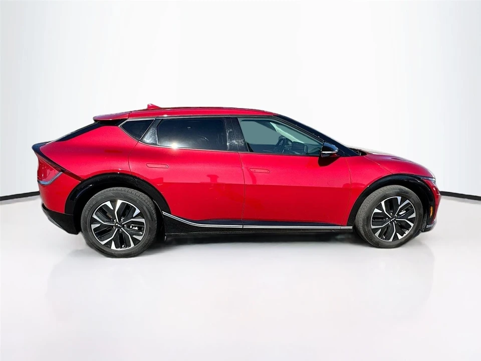 2023 Kia EV6 - Image 6 of 14