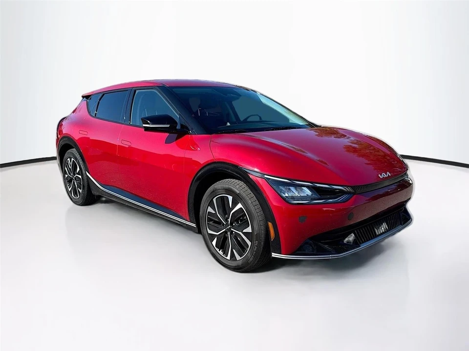 2023 Kia EV6 - Image 2 of 14