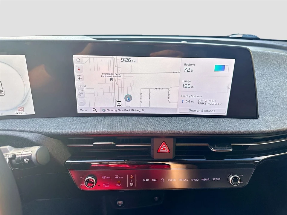 2023 Kia EV6 - Image 11 of 21