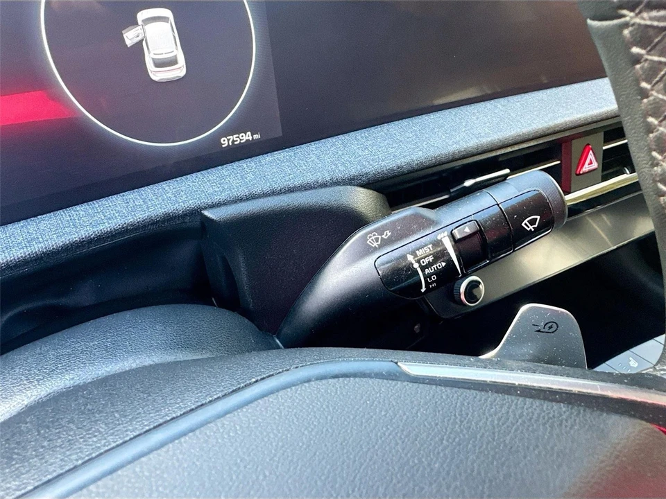 2023 Kia EV6 - Image 6 of 21