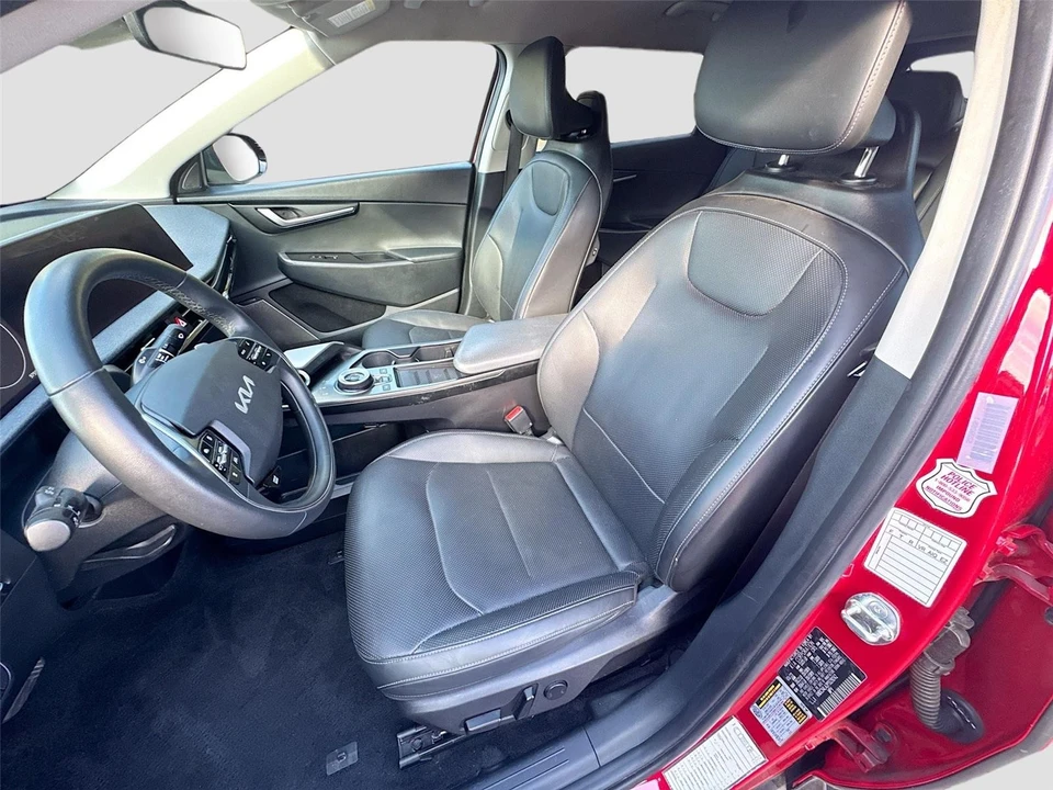 2023 Kia EV6 - Image 2 of 21