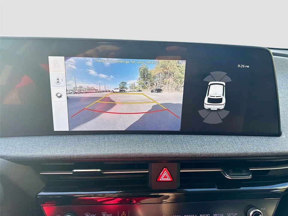 2023 Kia EV6 - Image 10 of 21