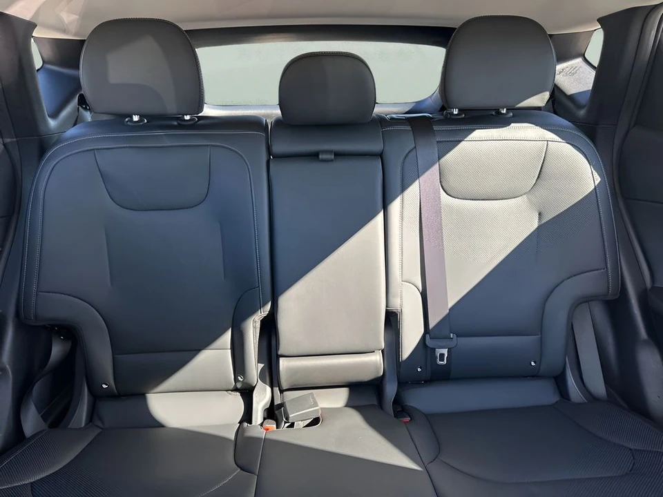 2023 Kia EV6 - Image 12 of 12