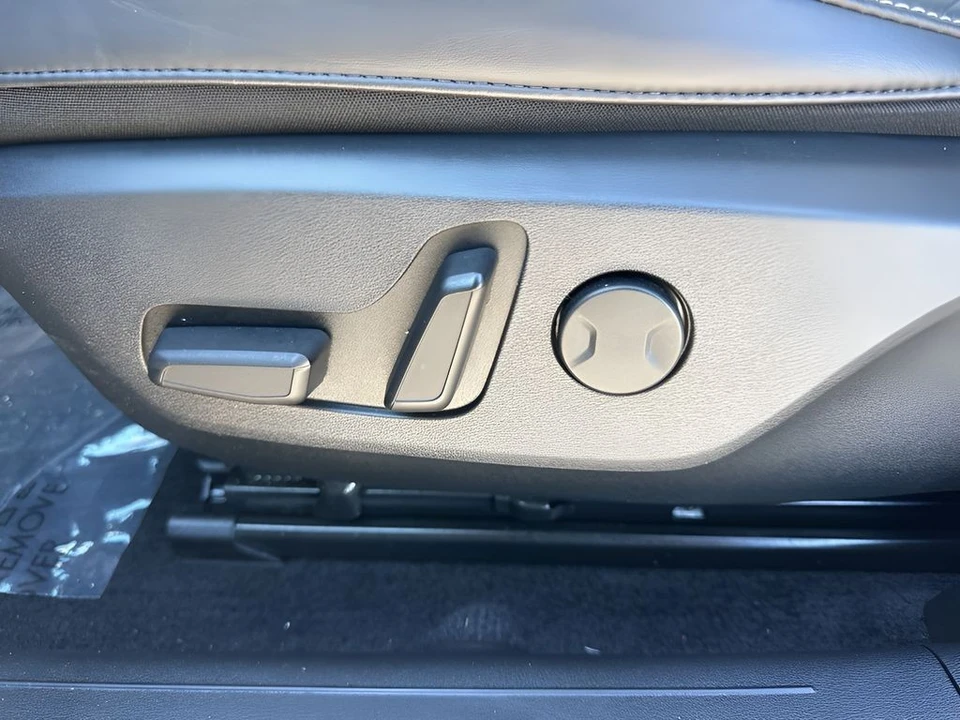 2023 Kia EV6 - Image 10 of 12