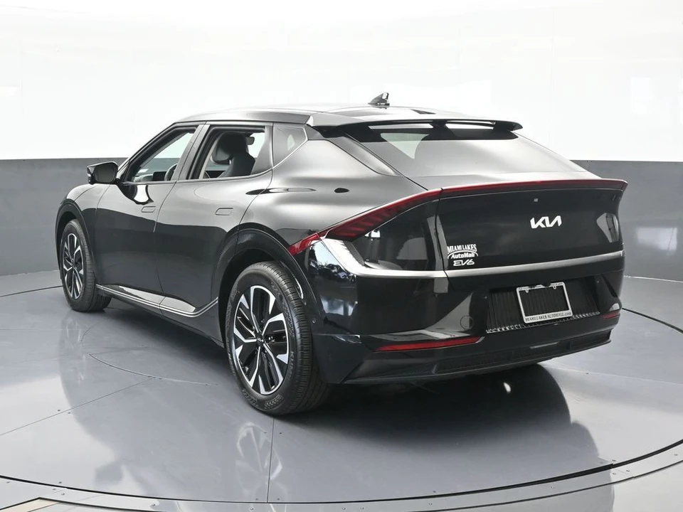2023 Kia EV6 - Image 4 of 12