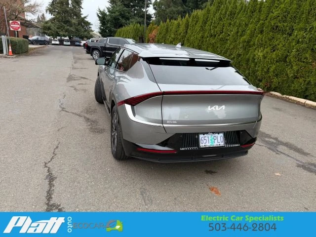 2023 Kia EV6 - Image 8 of 12