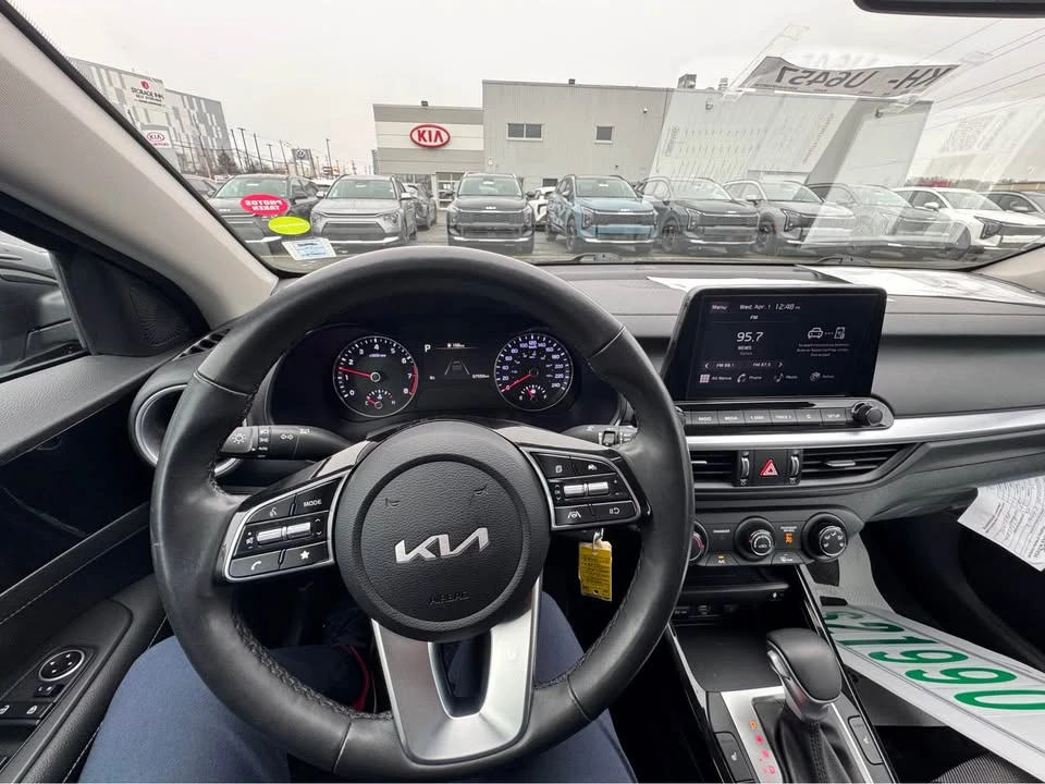 2023 Kia Forte - Image 3 of 7