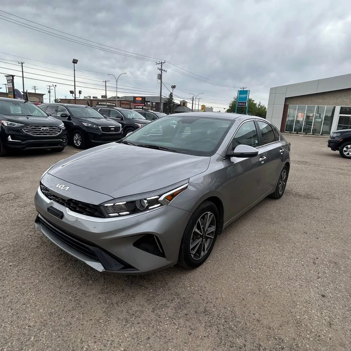2023 Kia Forte - Image 8 of 14