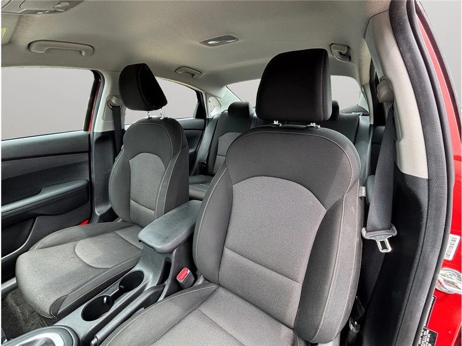 2023 Kia Forte - Image 15 of 21