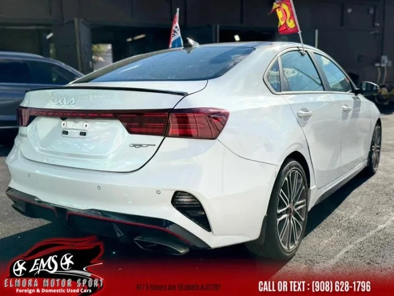 2023 Kia Forte - Image 8 of 12