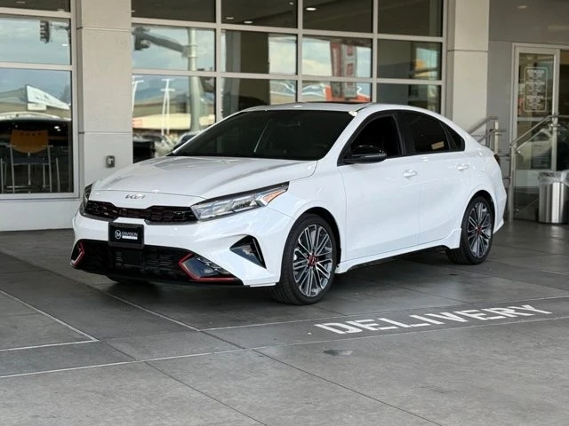 2023 Kia Forte - Image 2 of 12