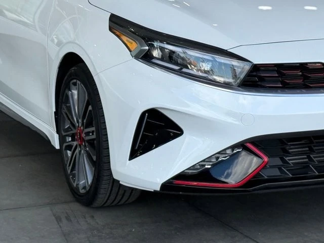 2023 Kia Forte - Image 8 of 12