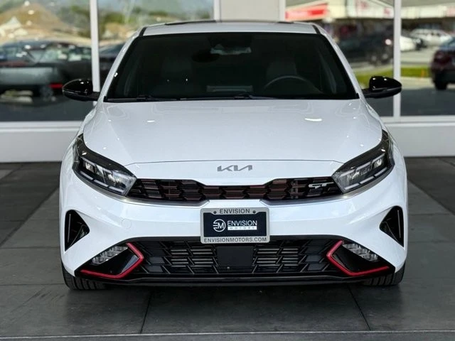 2023 Kia Forte - Image 4 of 12