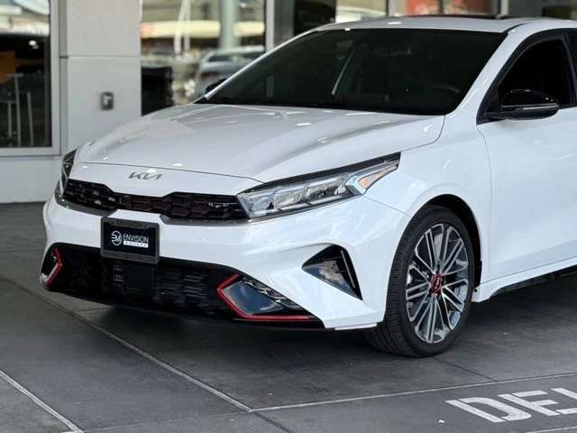 2023 Kia Forte - Image 3 of 12