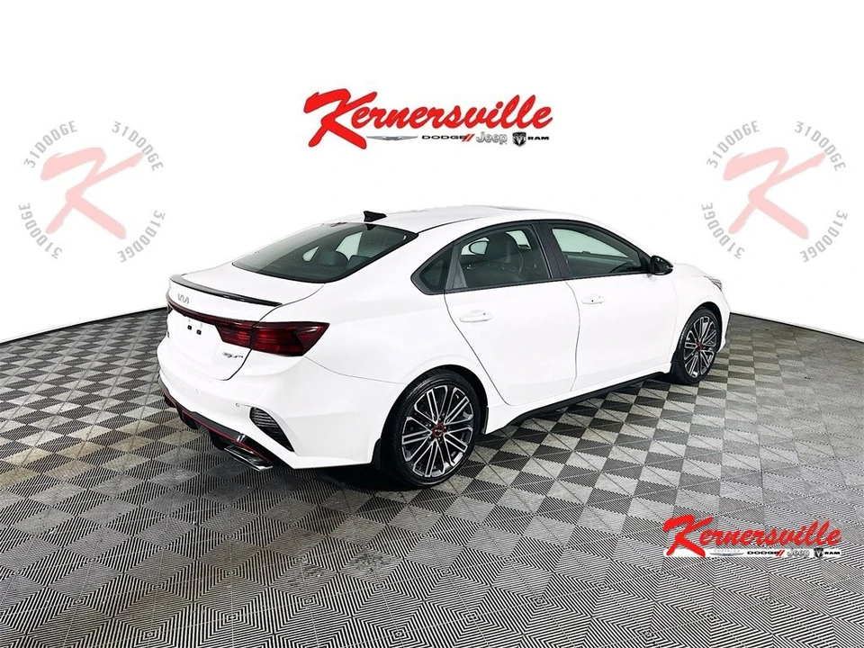 2023 Kia Forte - Image 7 of 21