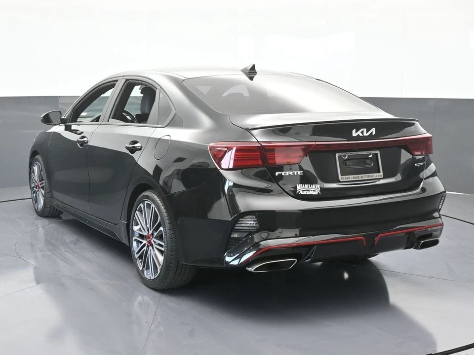 2023 Kia Forte - Image 4 of 12