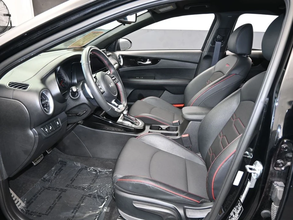 2023 Kia Forte - Image 11 of 12