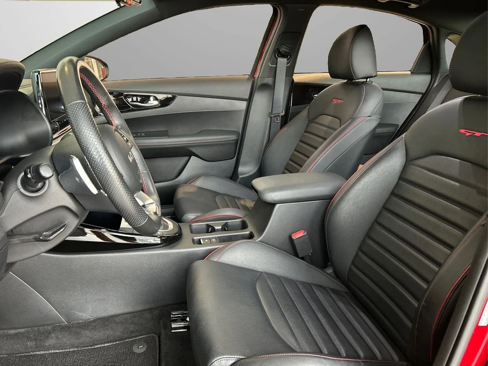 2023 Kia Forte - Image 9 of 12