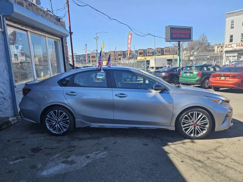 2023 Kia Forte - Image 4 of 12