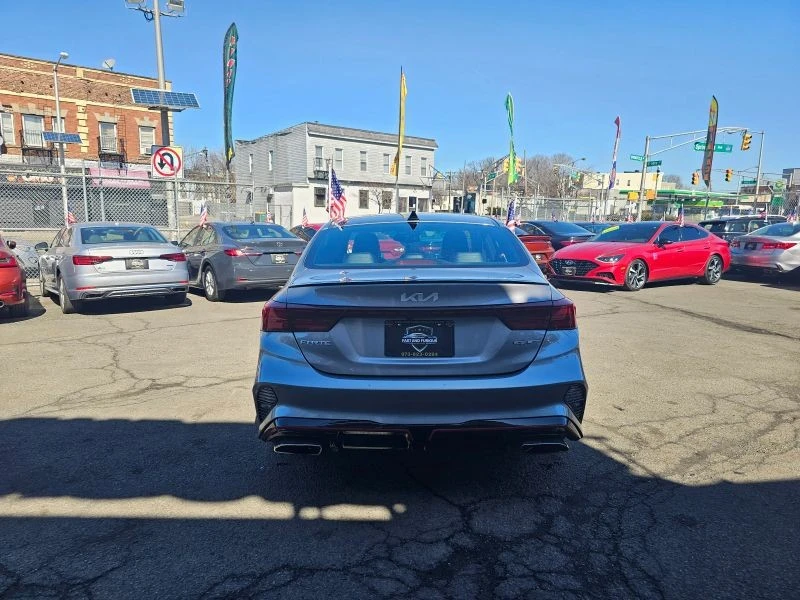 2023 Kia Forte - Image 7 of 12