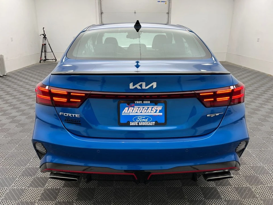 2023 Kia Forte - Image 11 of 12