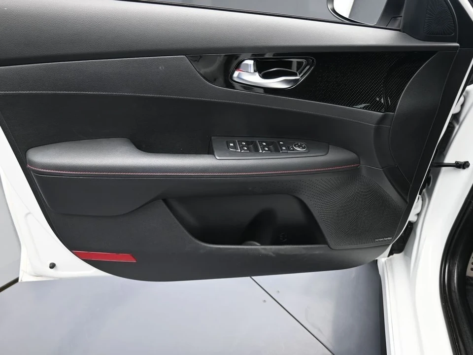 2023 Kia Forte - Image 12 of 12