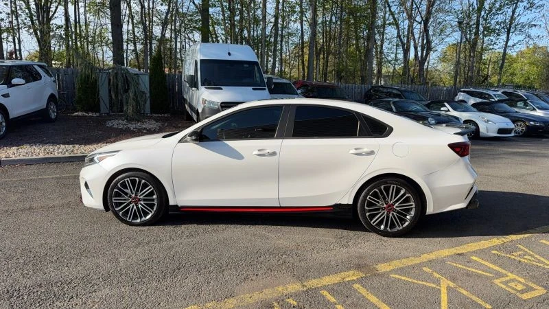 2023 Kia Forte - Image 8 of 12
