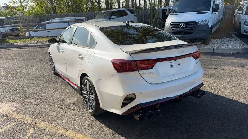 2023 Kia Forte - Image 7 of 12