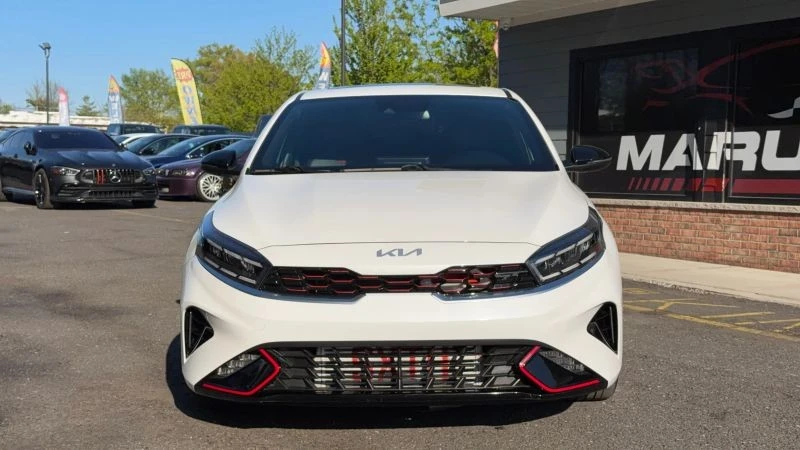 2023 Kia Forte - Image 2 of 12
